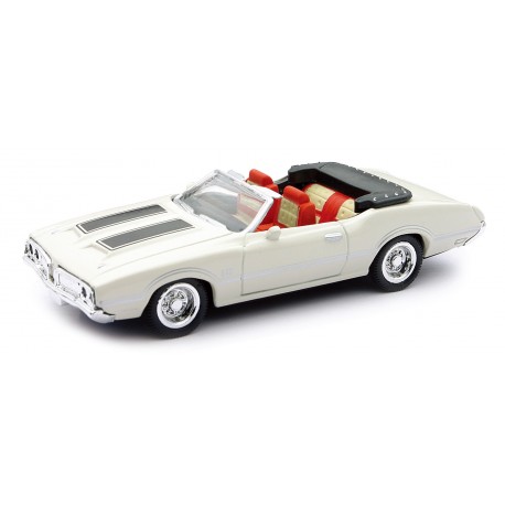 VOITURE AMERICAINE OLDSMOBILE 442 W-30 BLANCHE ET NOIRE 1/43°