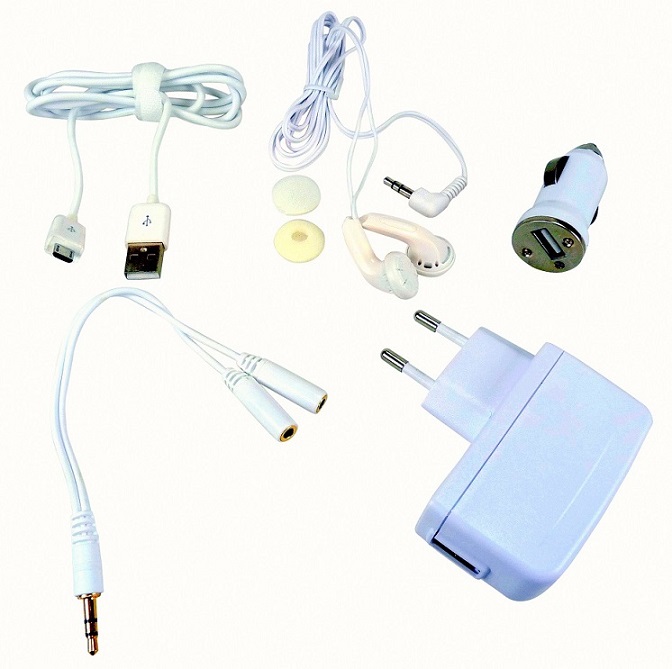 Kit chargeur allume cigare et prise secteur  MICRO USB avec doubleur et écouteurs