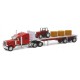 CAMION 1/32 PETERBILT 389  AVEC TRACTEUR AGRICOLE ET FOINS