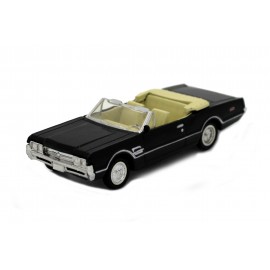 VOITURE AMERICAINE OLDSMOBILE 4-4-2 NOIRE 1/43°